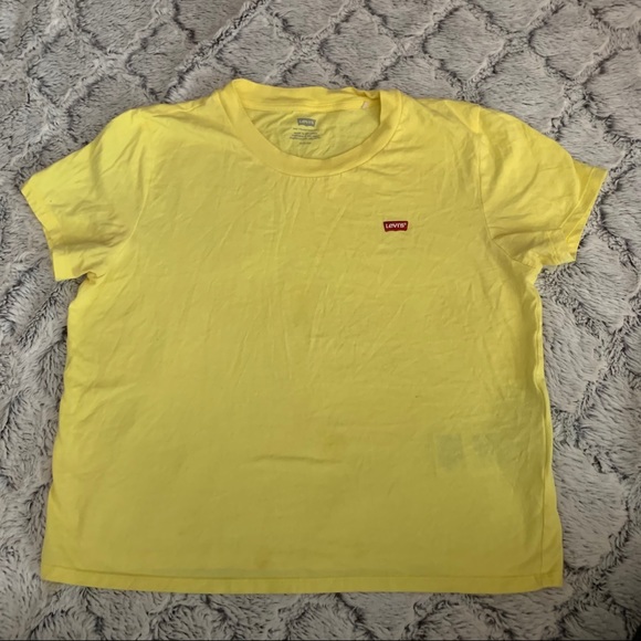 levis yellow top